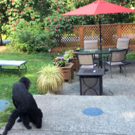 Coles Bay Vacation Retreat Villa North Saanich Eksteriør bilde